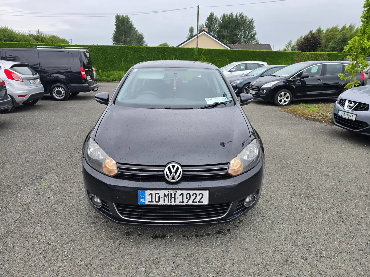 Volkswagen Golf 2010 - Image 2
