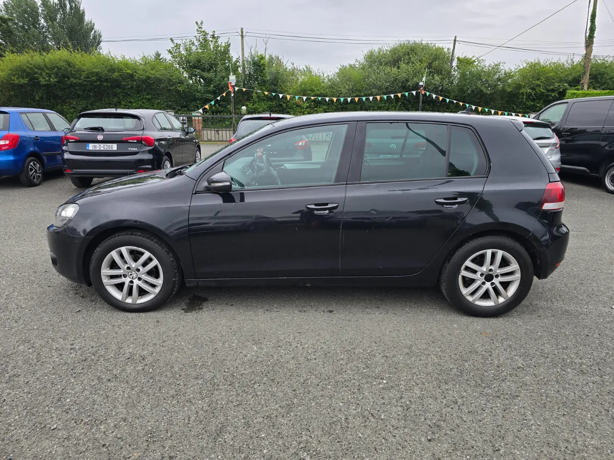 Volkswagen Golf 2010 - Image 4