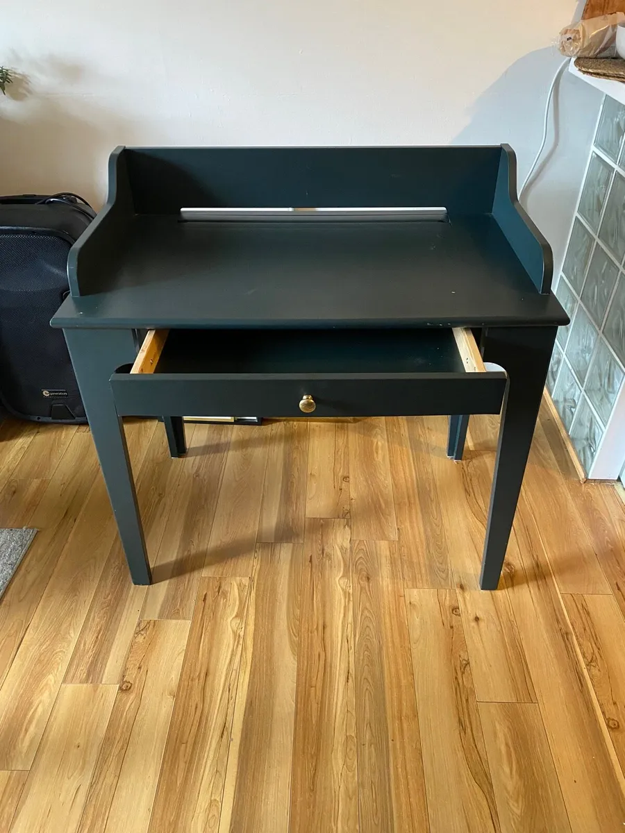 Desk - Image 2
