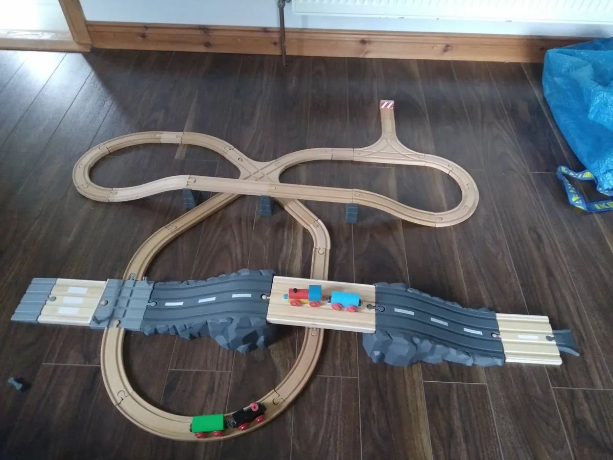 Wooden train set - Image 2