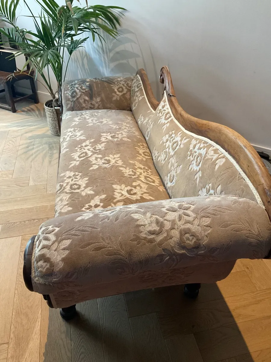 Chaise Longue - Image 3