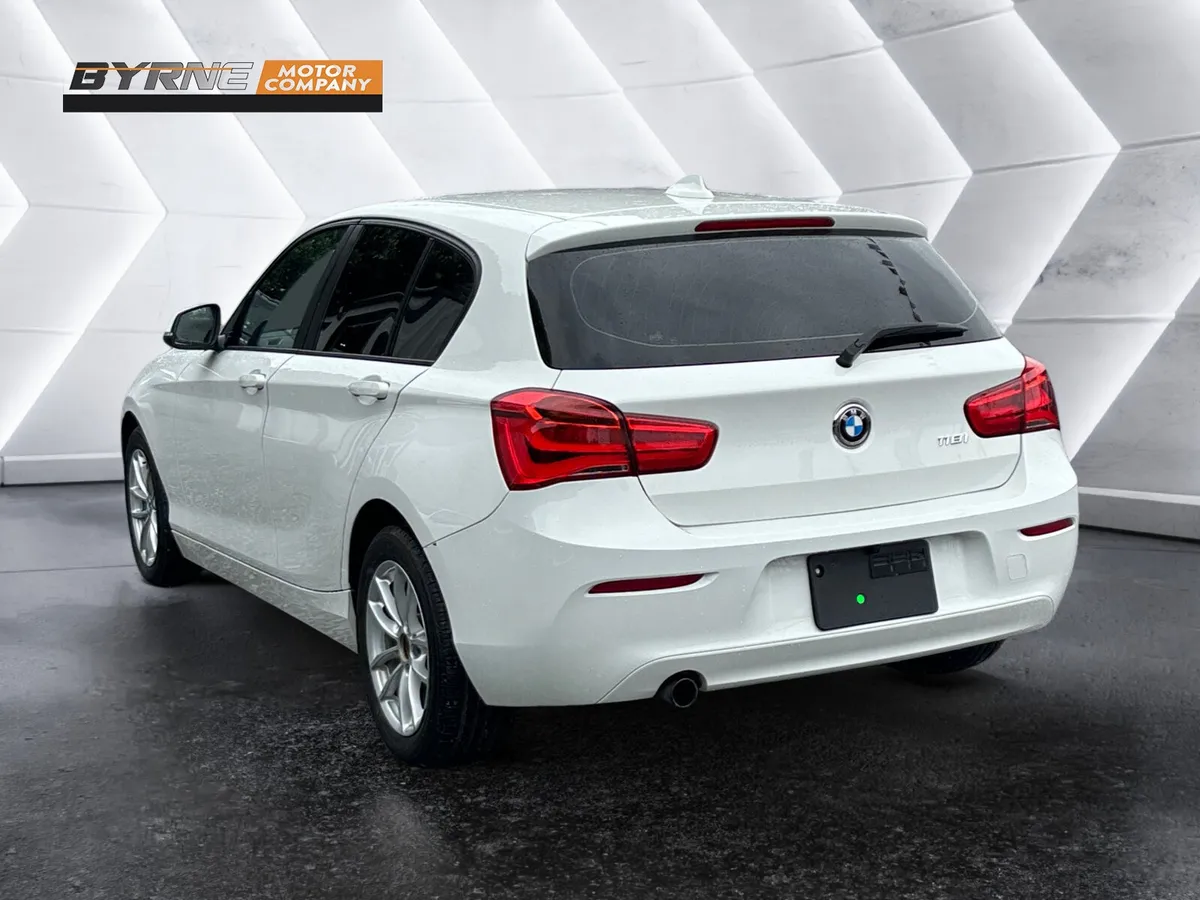 BMW 118i ES AUTO, 2015 - Image 2