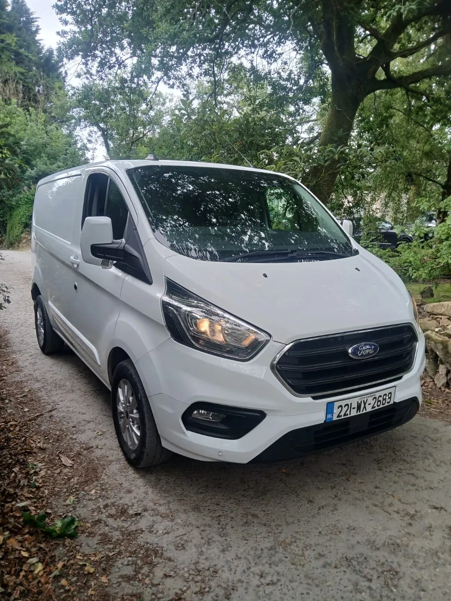 Ford Transit Custom 221 - Image 1