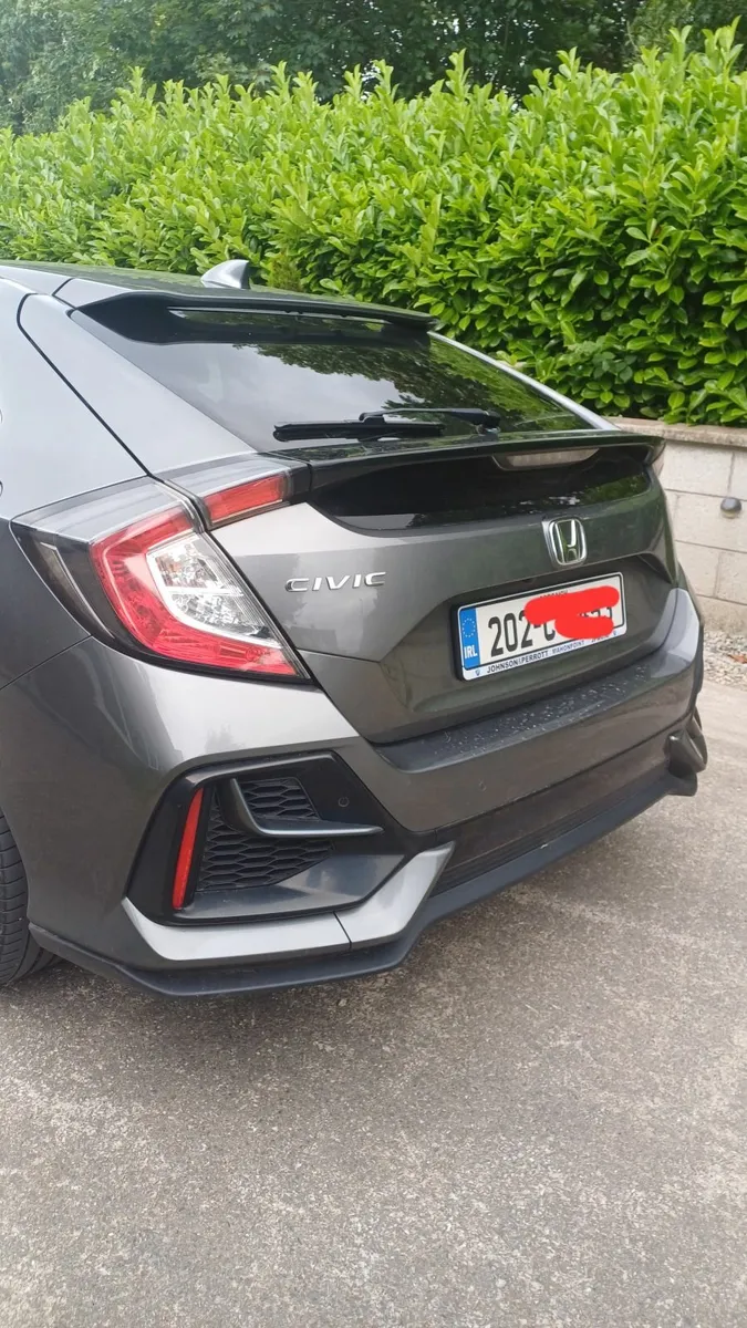 Honda Civic 2020 - Image 2