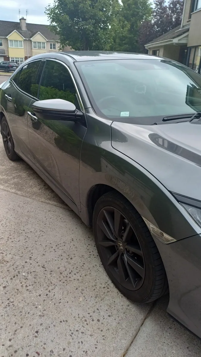 Honda Civic 2020 - Image 4