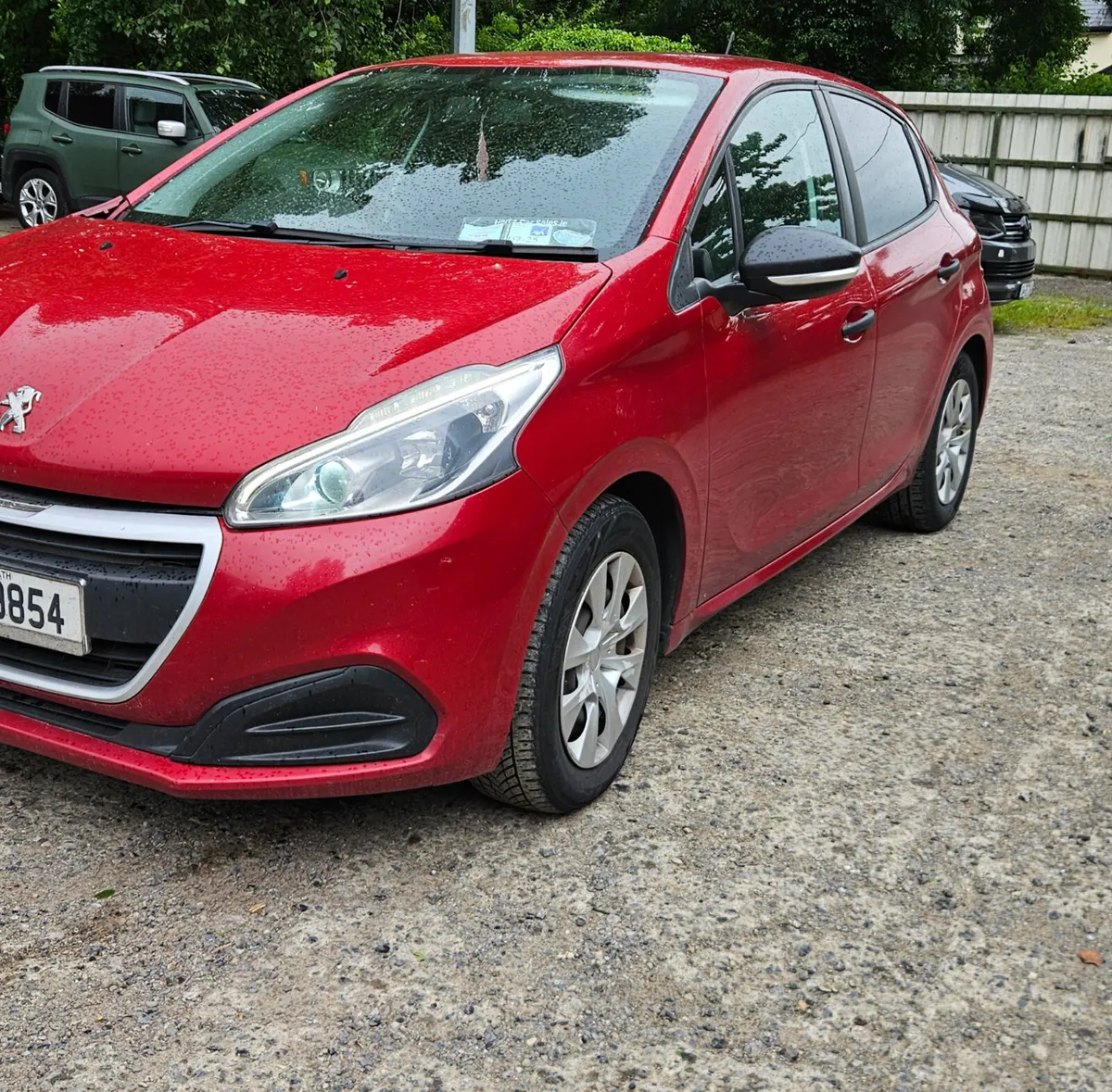 Peugeot 208 2018 1.2petrol 180km - Image 3