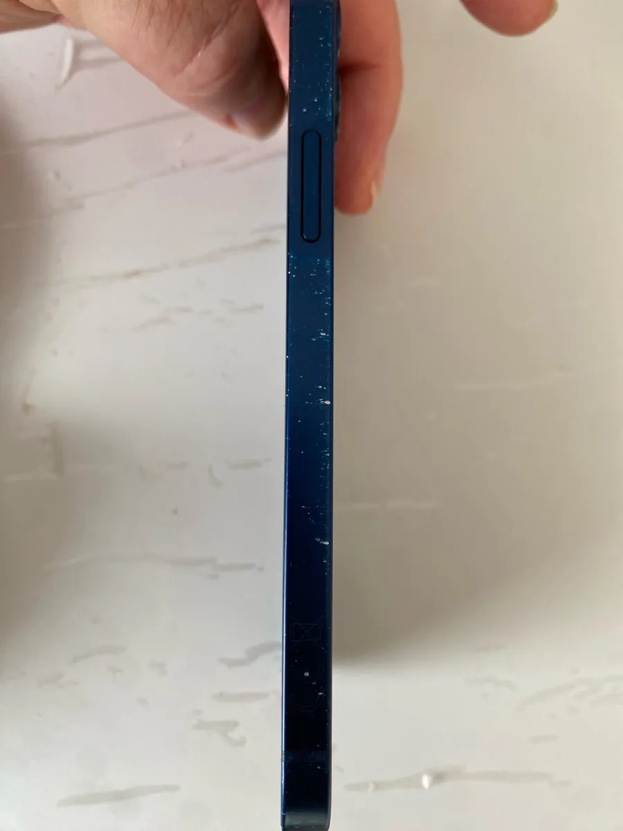 iPhone 12 - Image 3