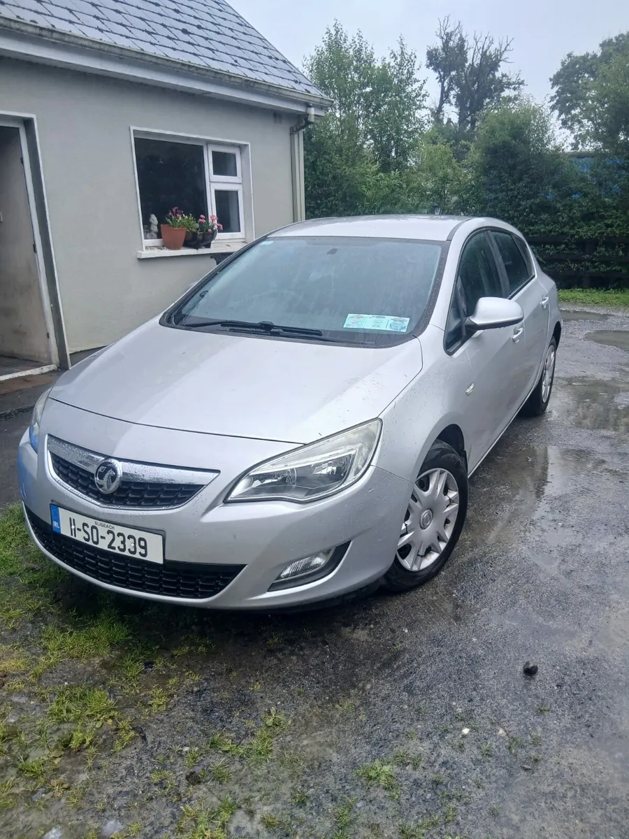 Car - Image 1