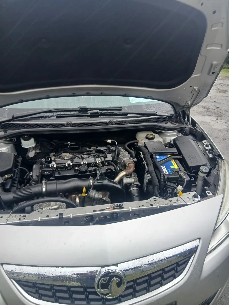 Car - Image 3