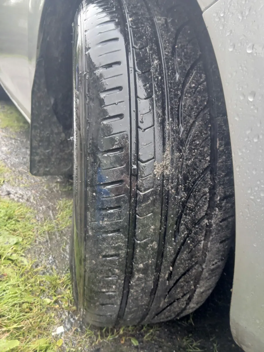 Car - Image 4