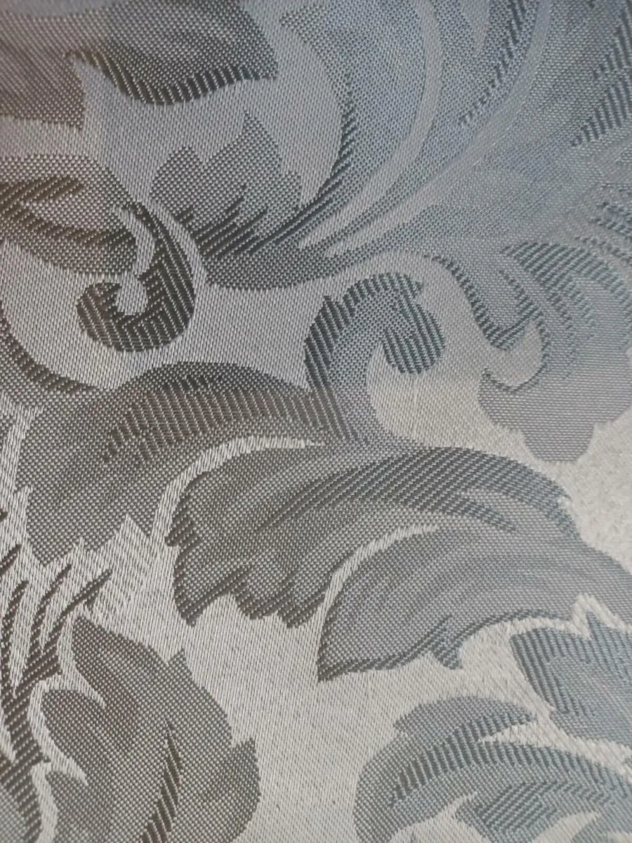 Curtains - Image 4