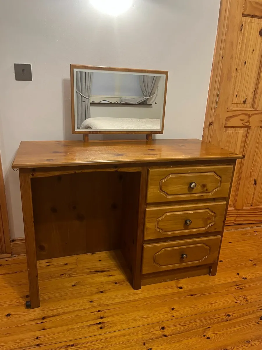 Dressing Table & Mirror - Image 1