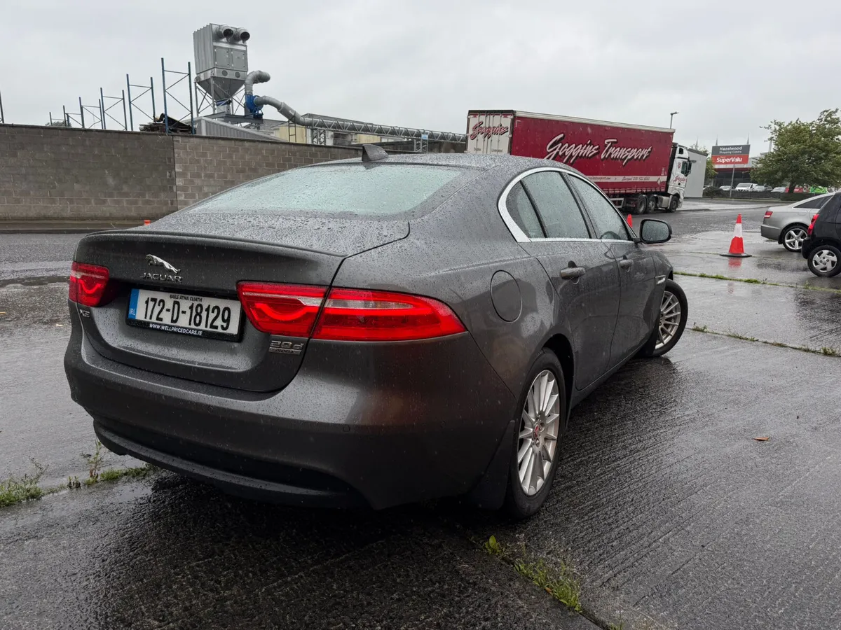 2017 Jaguar XE 2.0 Diesel Prestige - Image 3