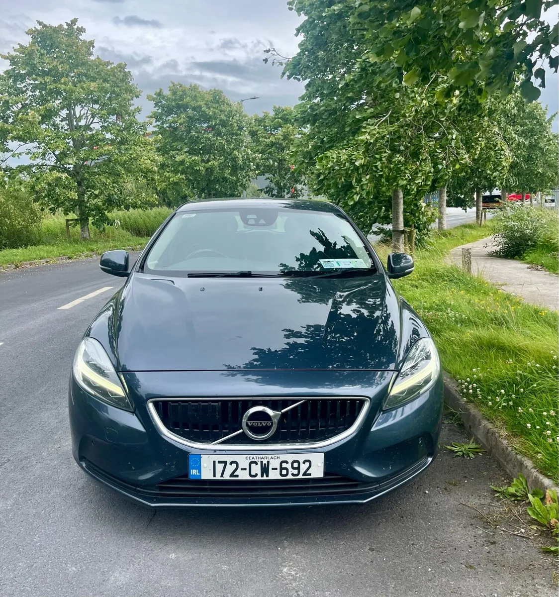 VOLVO V40 NEW NCT 2.0 D2 MOMENTUM 120BHP - Image 3