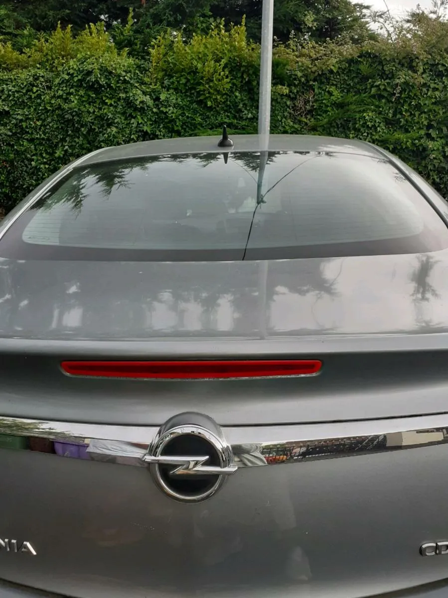 Car - Image 1