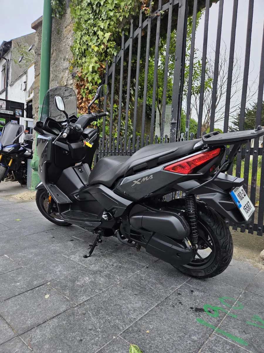 2018 YAMAHA XMAX 125 MOTO4U - Image 4
