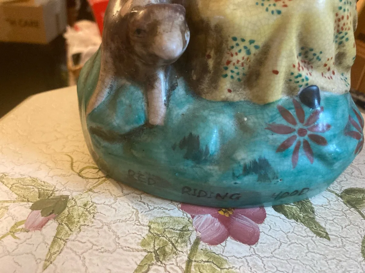 Staffordshire figure little red riding hood - Image 2
