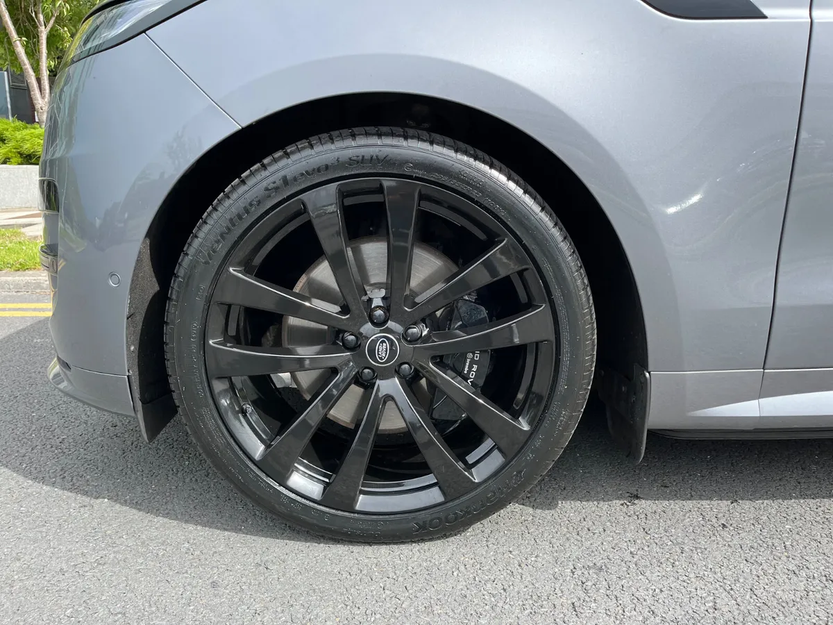 2022 Range Rover Sport P440e Dynamic Se - Image 4