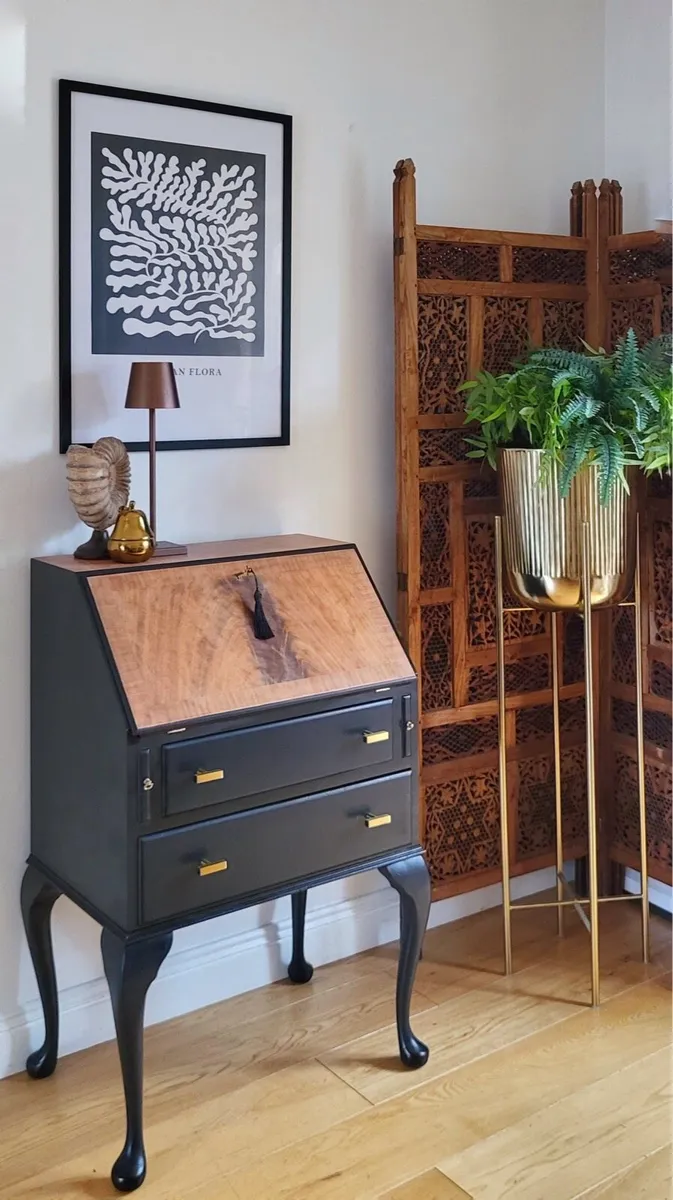 Beautiful writing bureau - Image 1