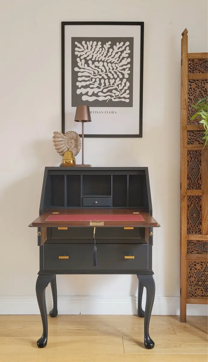 Beautiful writing bureau - Image 3