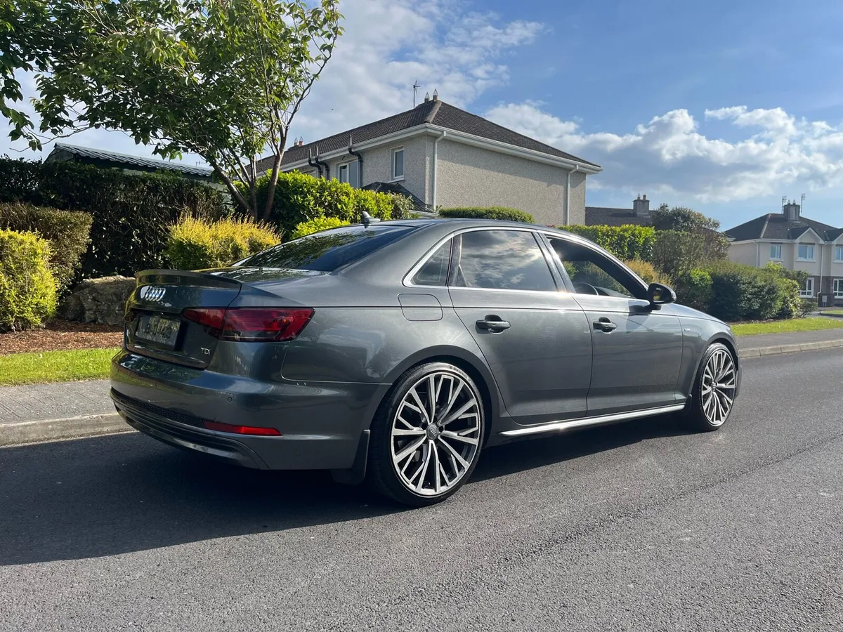 2018 S-line Audi A4 (CAR NOT DAMAGED) - Image 3