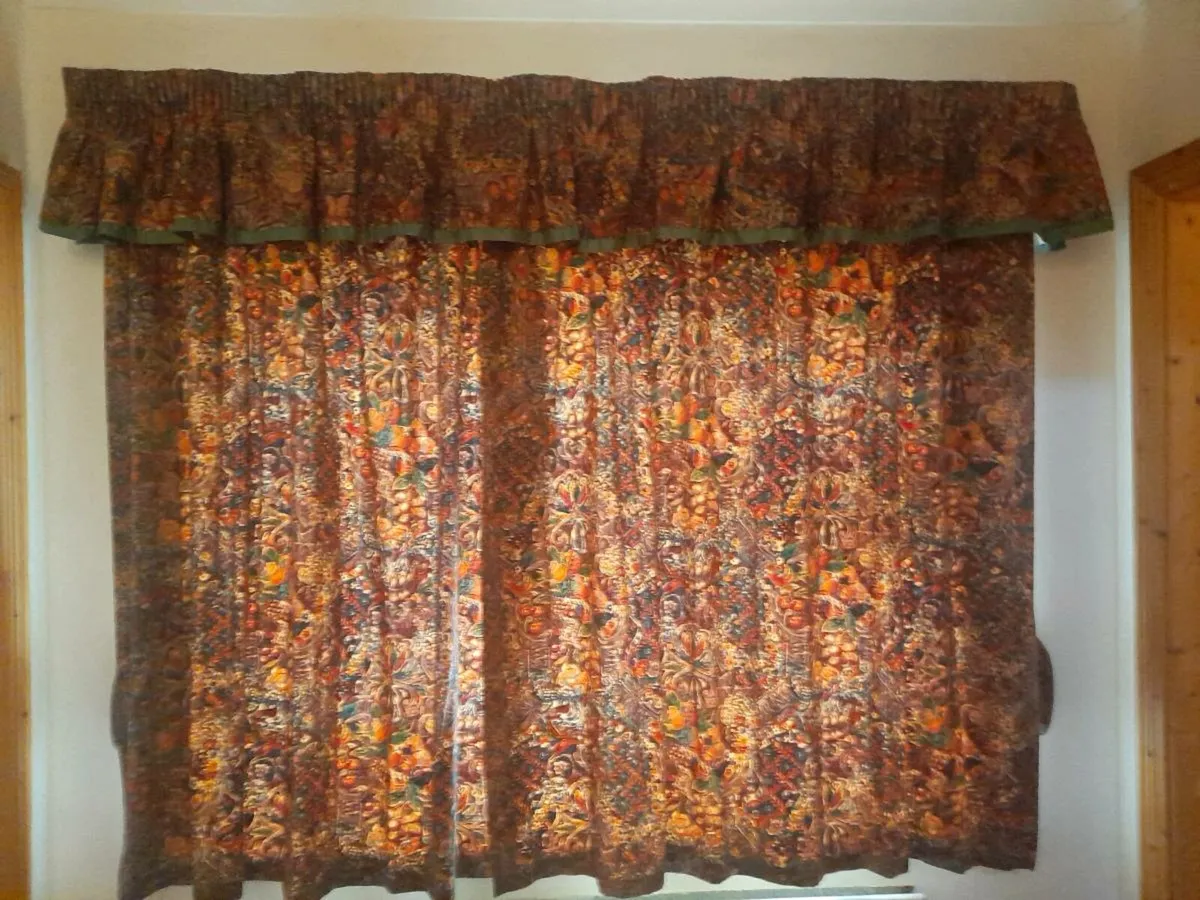 Bedroom Curtains - Image 2
