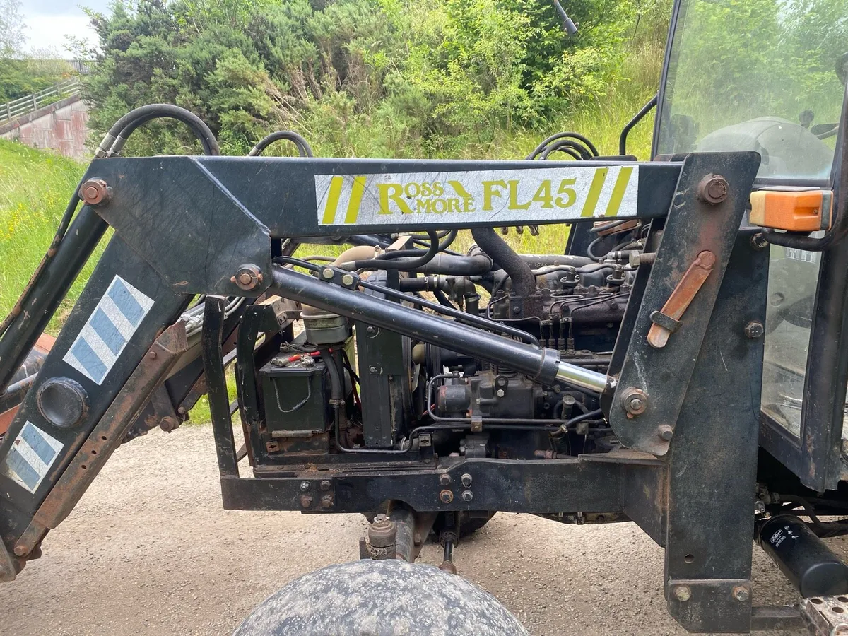 Rossmore Loader Zetor - Image 1