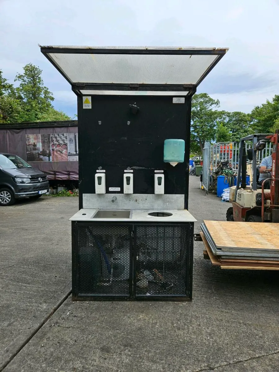 Hand wash station - Image 1