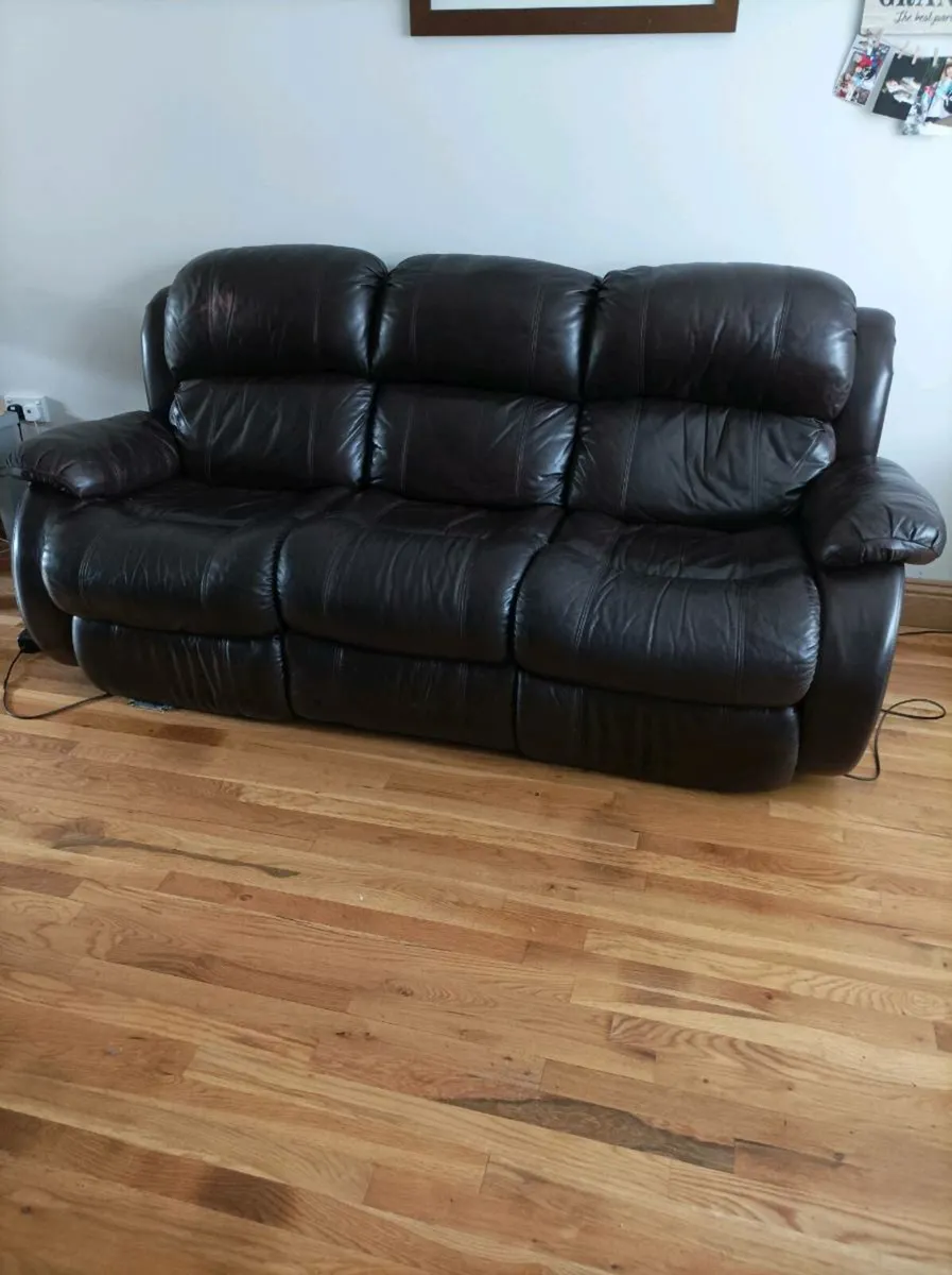 Leather sofa - Image 3