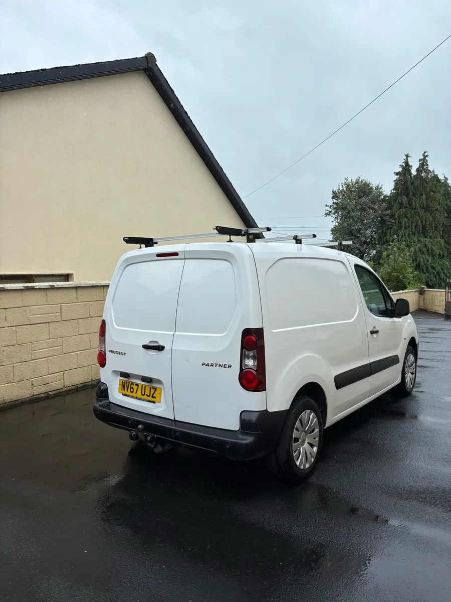 2018 Peugeot Partner - Image 4