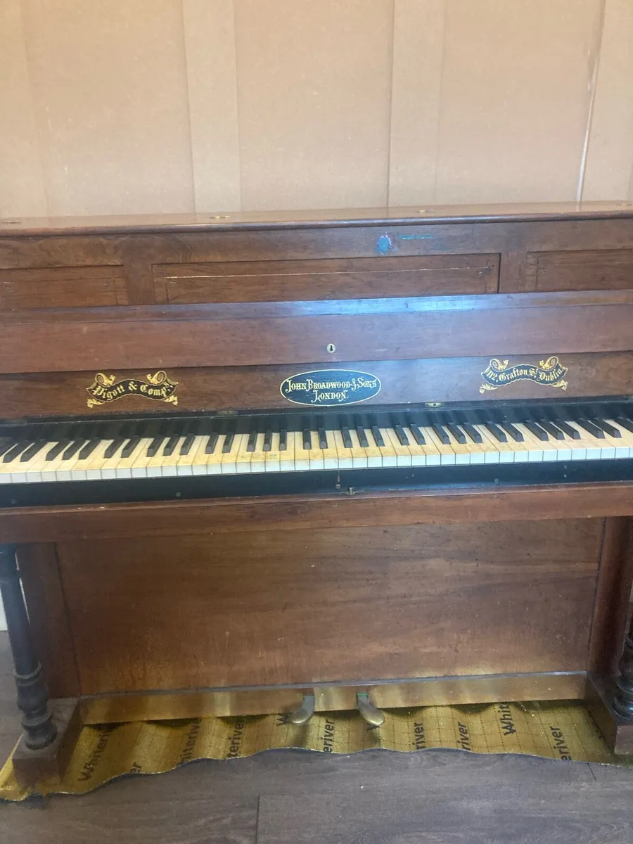 Piano - Image 2