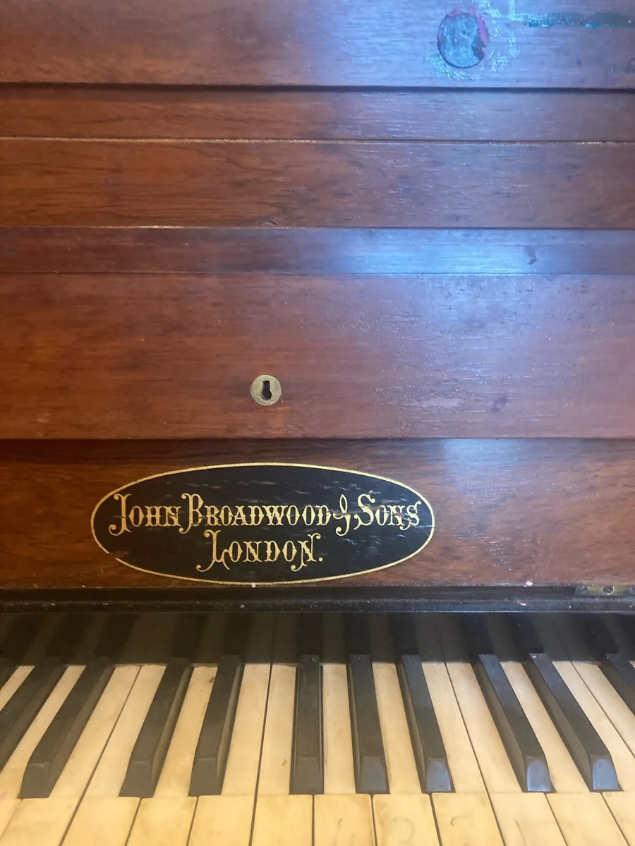 Piano - Image 4