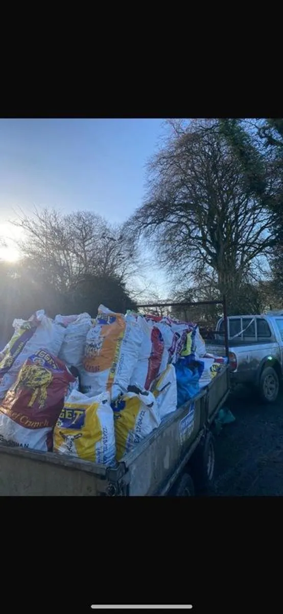Hardwood + Sods bags and trailer - Image 2