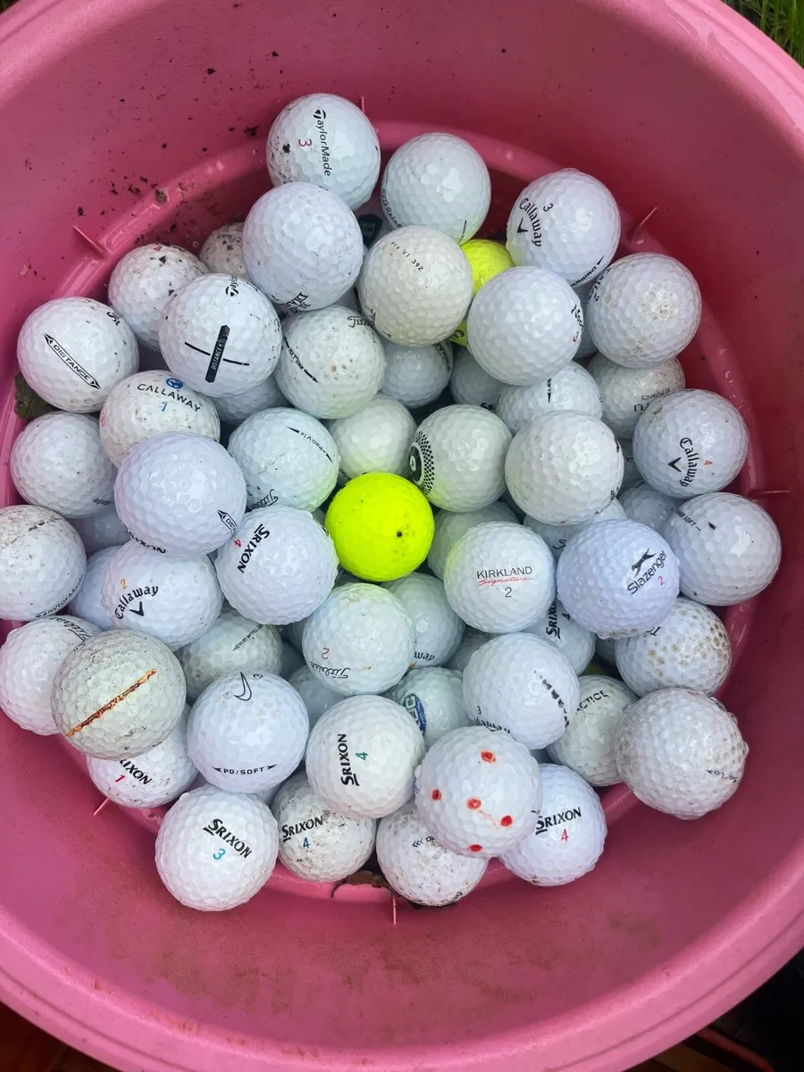 100 Golf balls