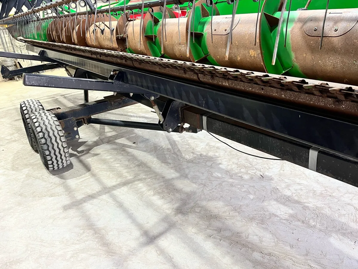 John Deere T560 - Image 4