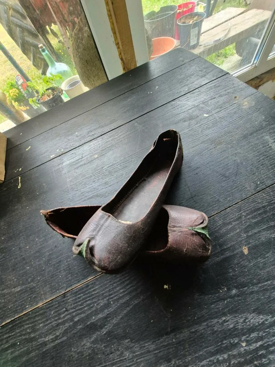 Handmade leather shoe tiny probably Chinese. - Image 3