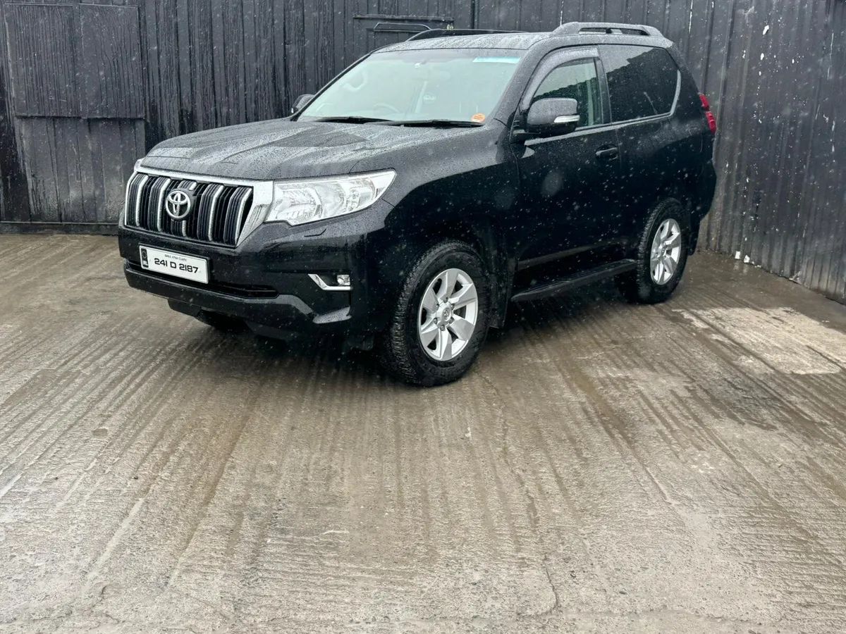 2024 Toyota Land Cruiser SWB - Image 2