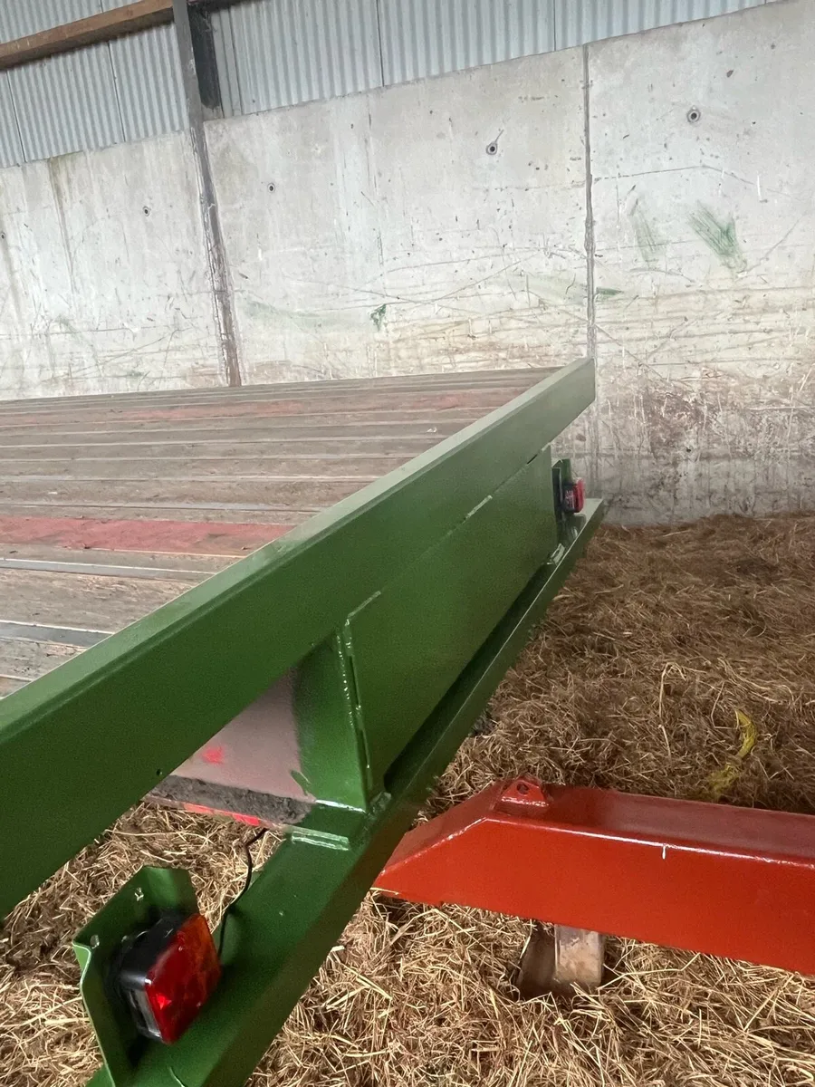 22 ft Bale trailer - Image 3