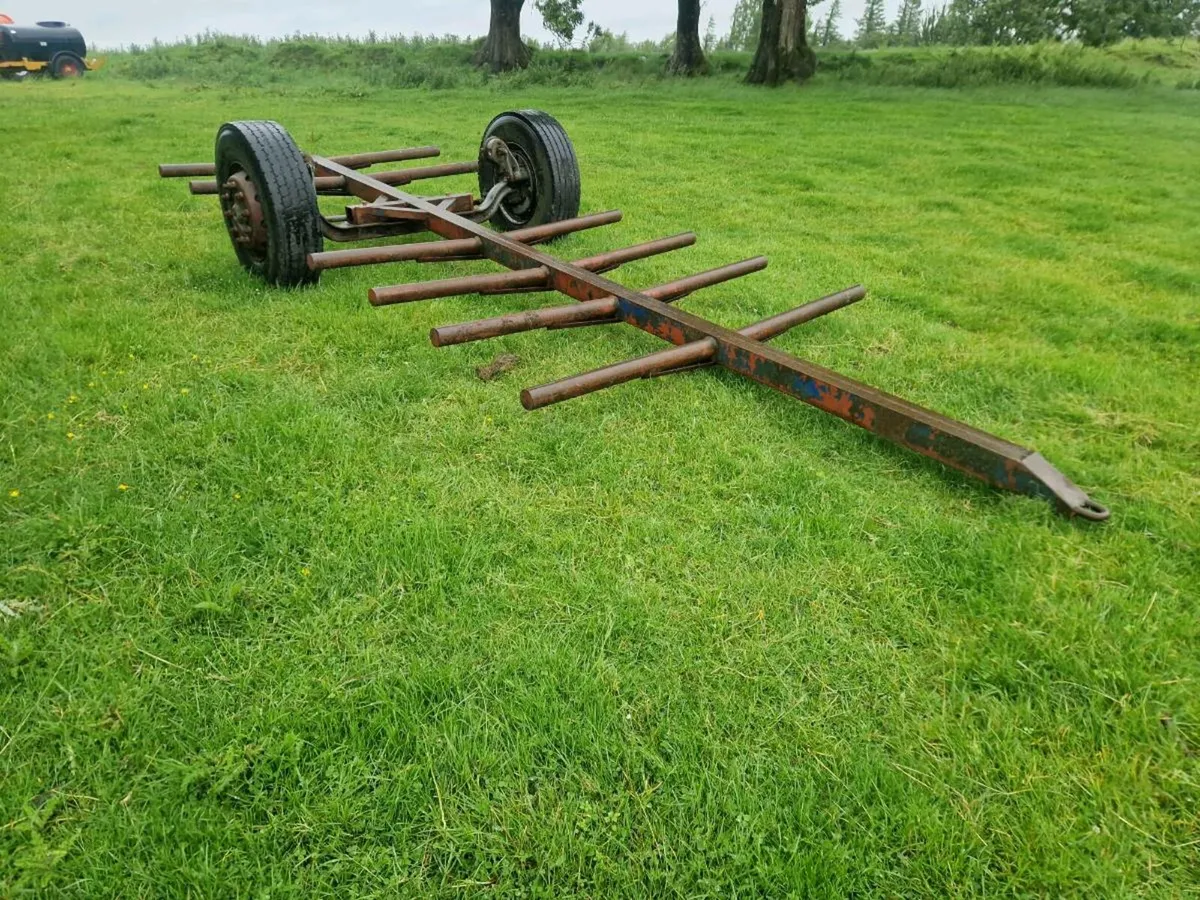 6 bale trailer - Image 3
