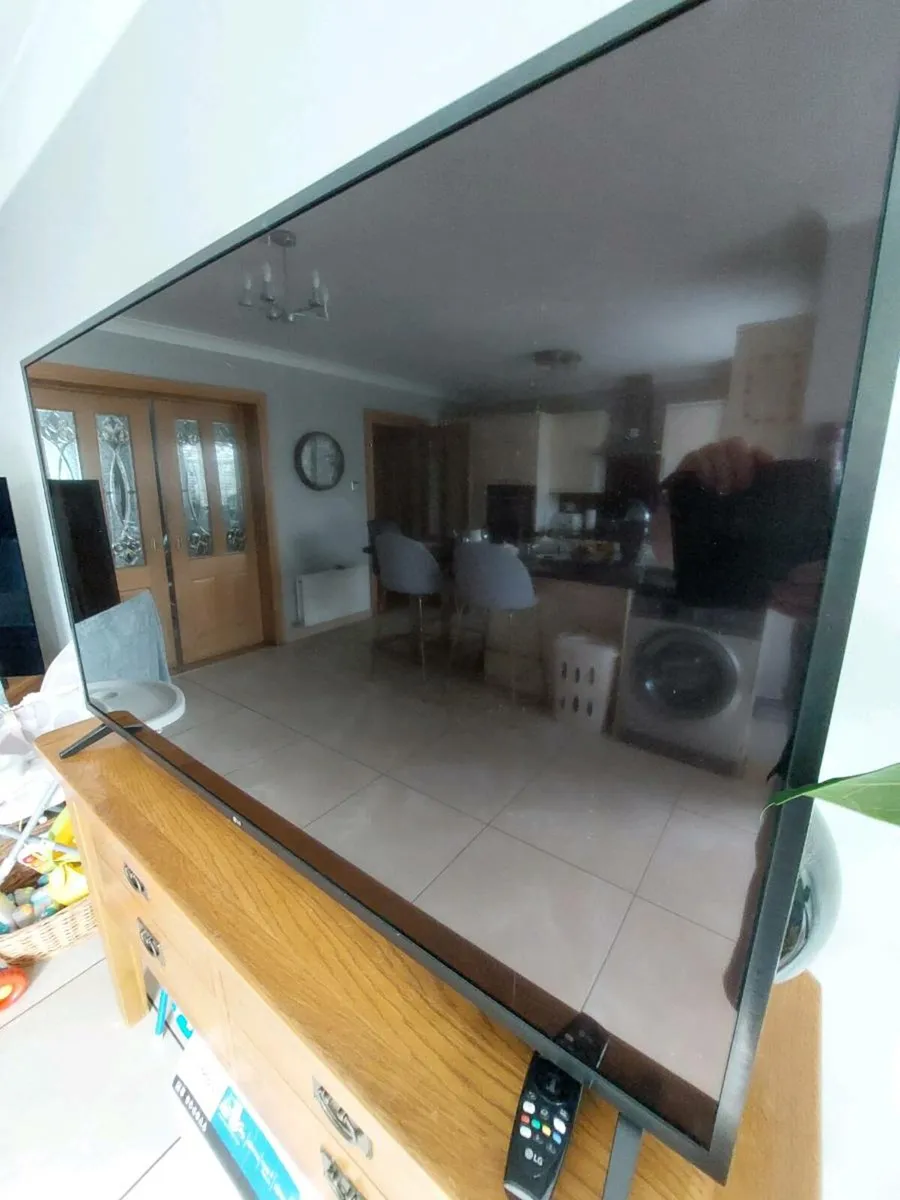 LG 55inch Smart Tv - Image 2
