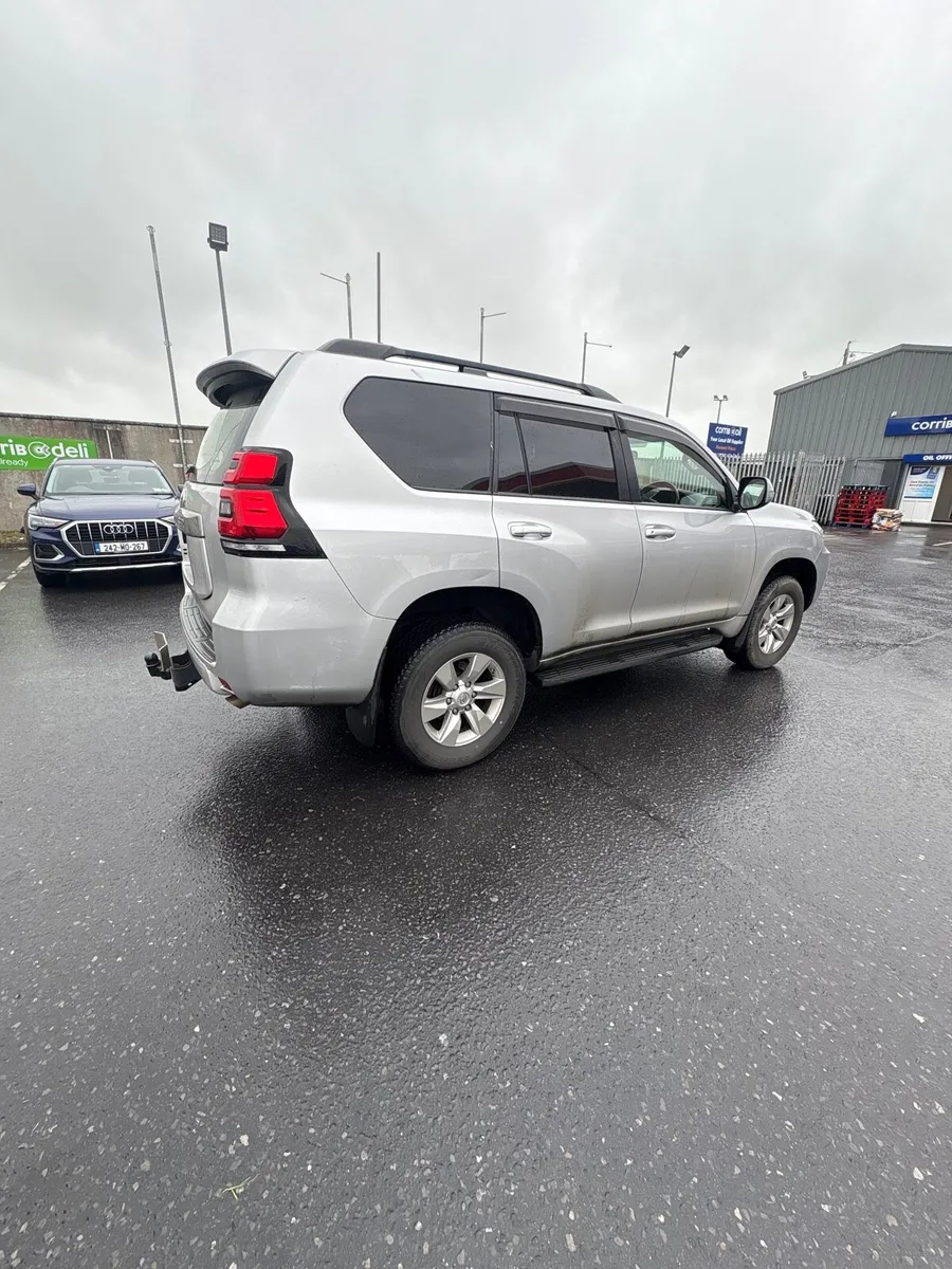 Land Cruiser - Image 1