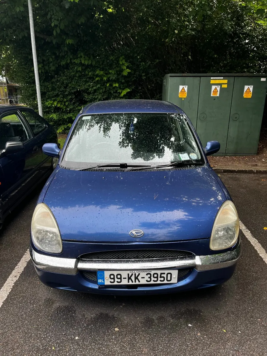 Daihatsu Sirion 1999 - Image 1