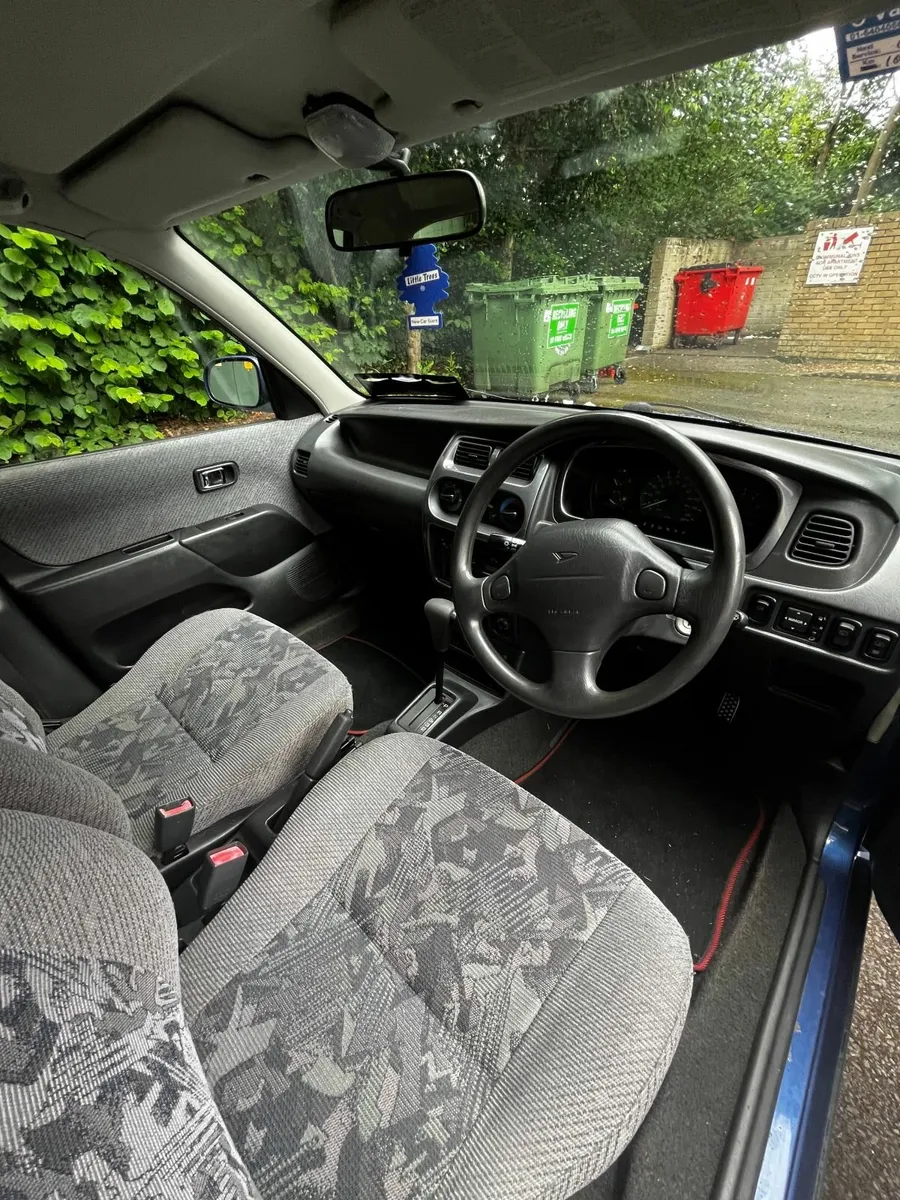 Daihatsu Sirion 1999 - Image 2