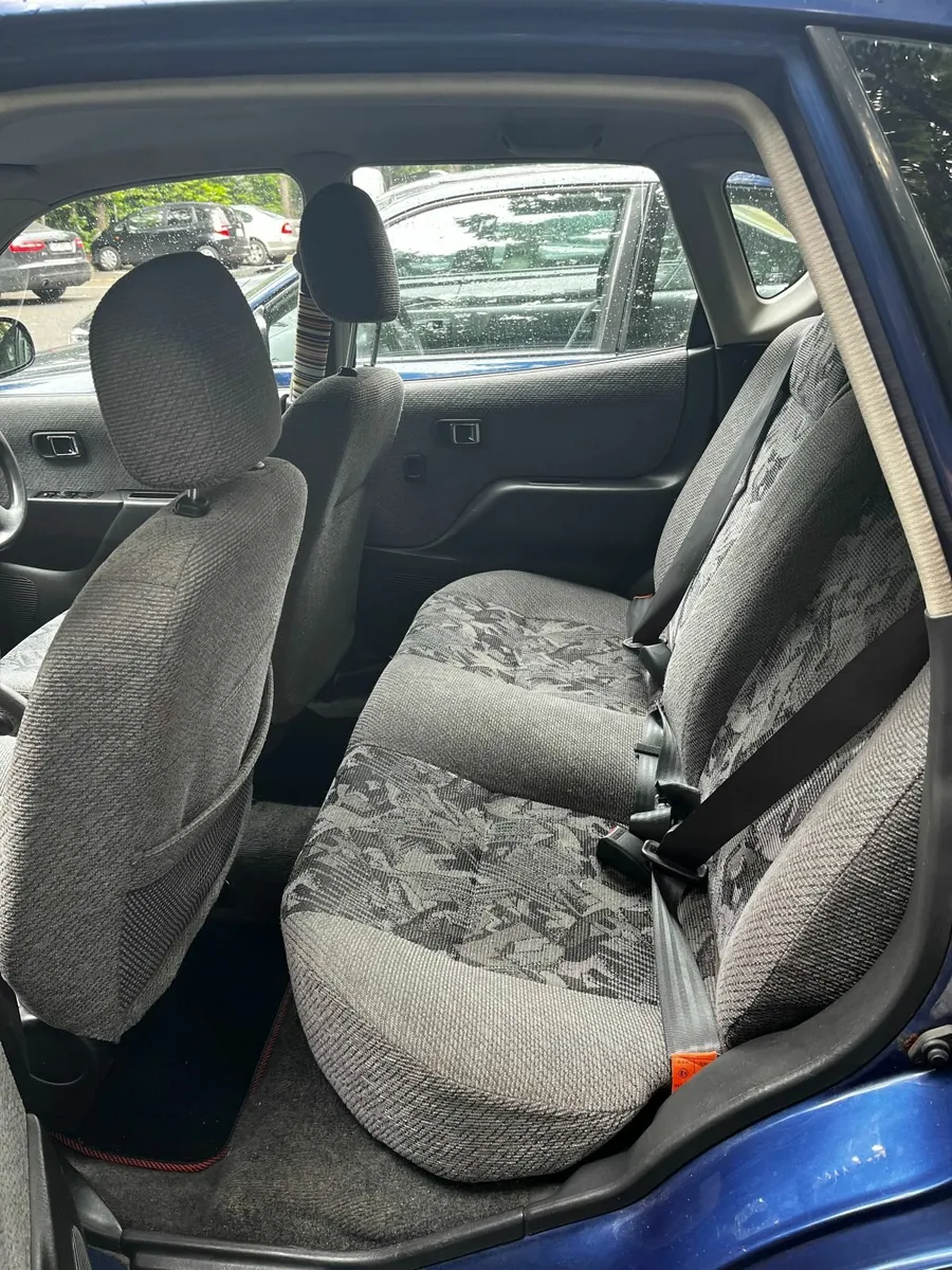 Daihatsu Sirion 1999 - Image 4