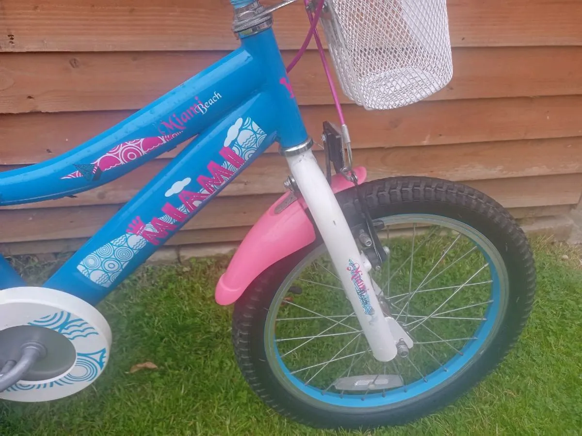 Kids Miami bike size 18 inch wheels - Image 3
