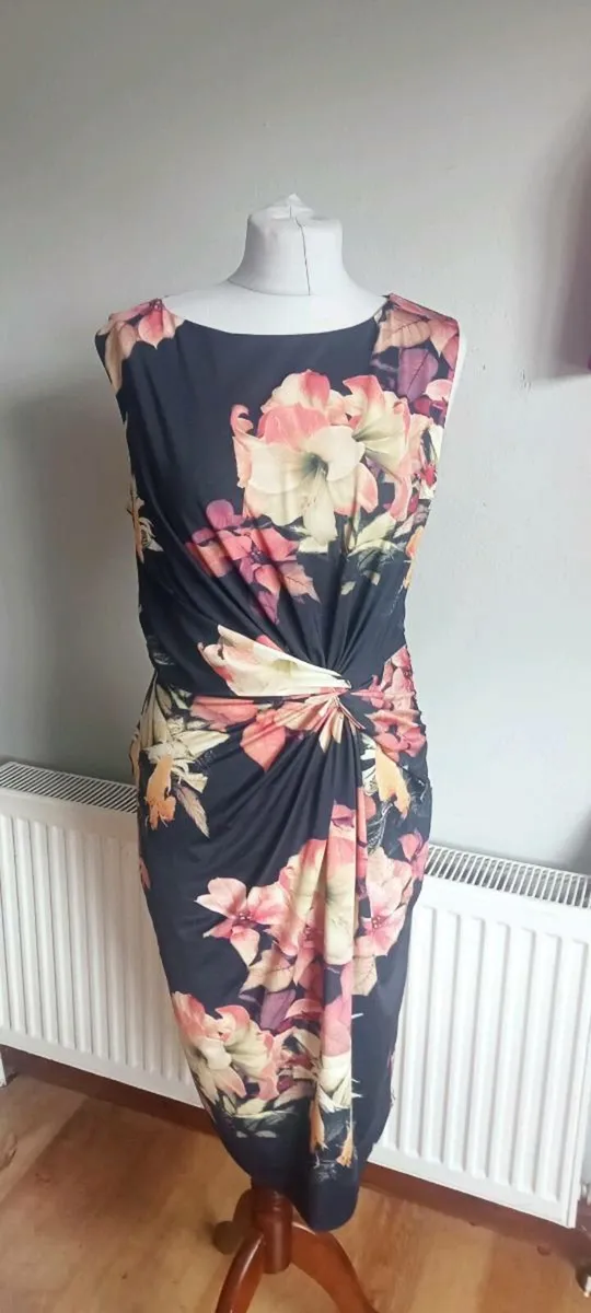 Phase eight dress size 14 - Image 2