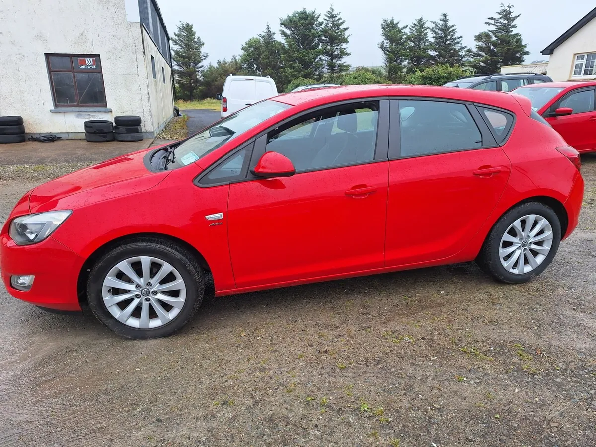Vauxhall Astra 2013 - Image 4