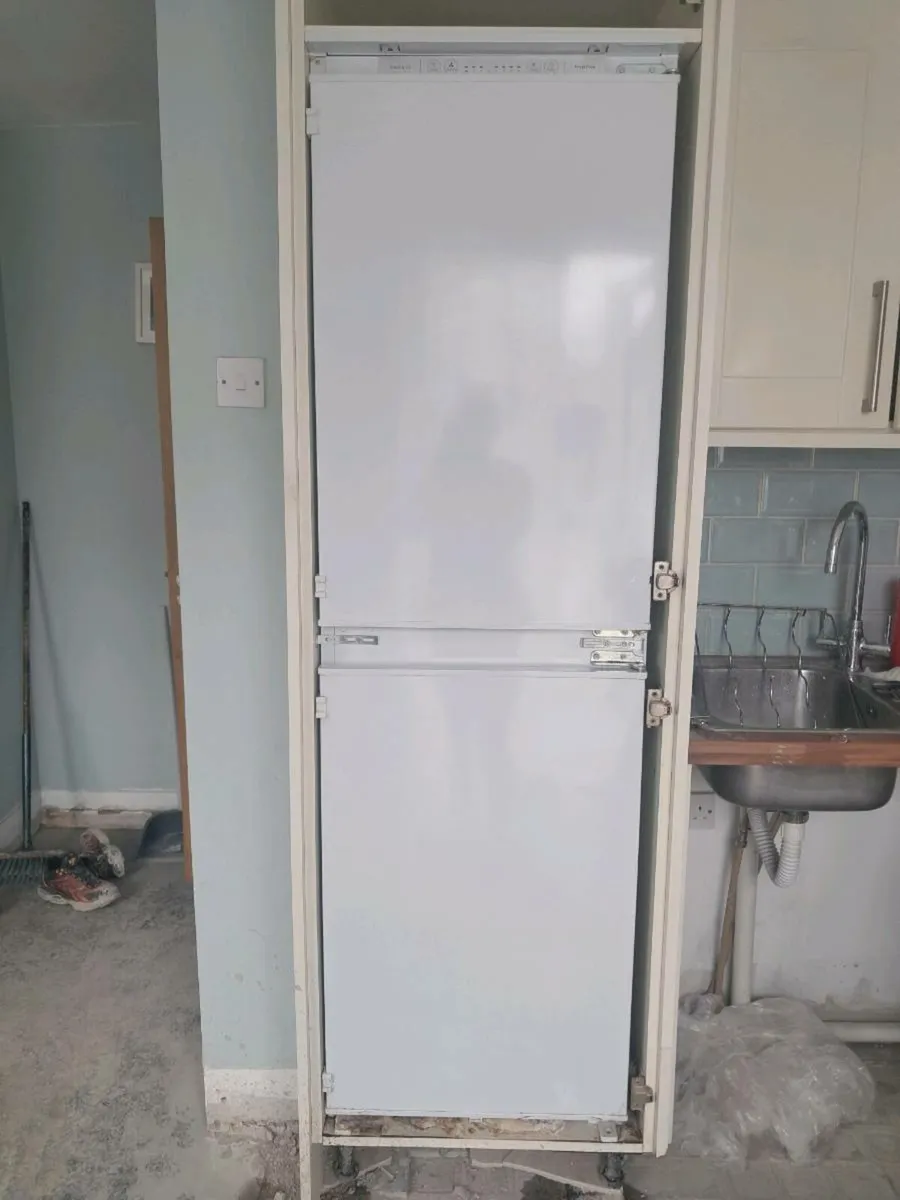 Fridge freezer - Image 1