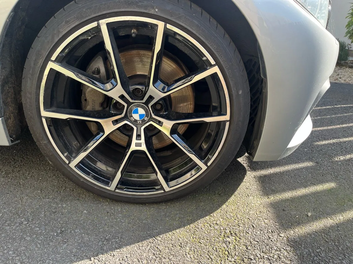Car - Image 4