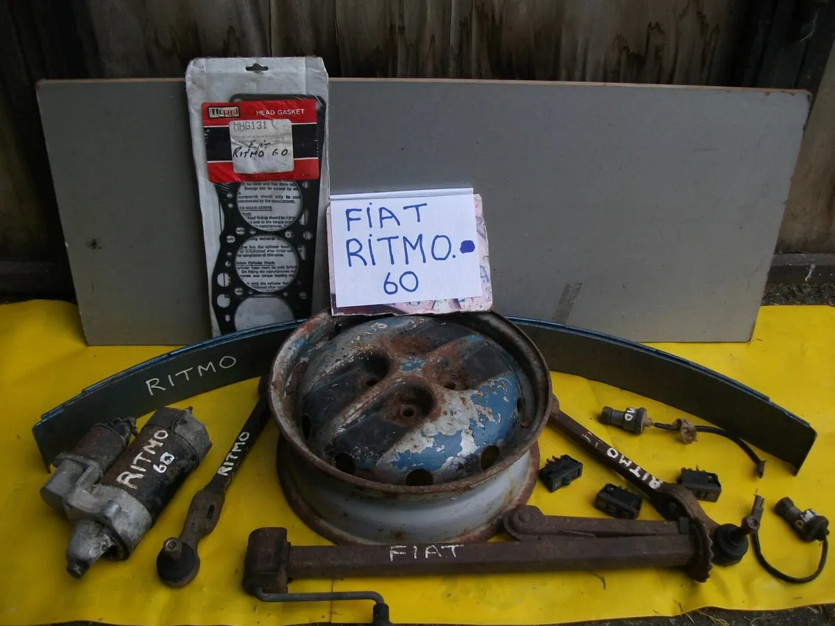 FIAT  RITMO  60  / DAIMLER  FULL  SEAT  SET - Image 1